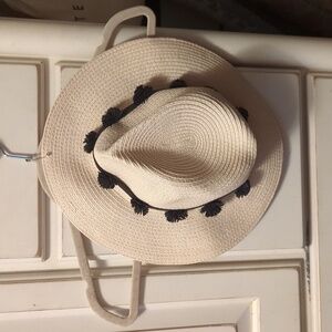 Stella and Dot Straw Beach Hat